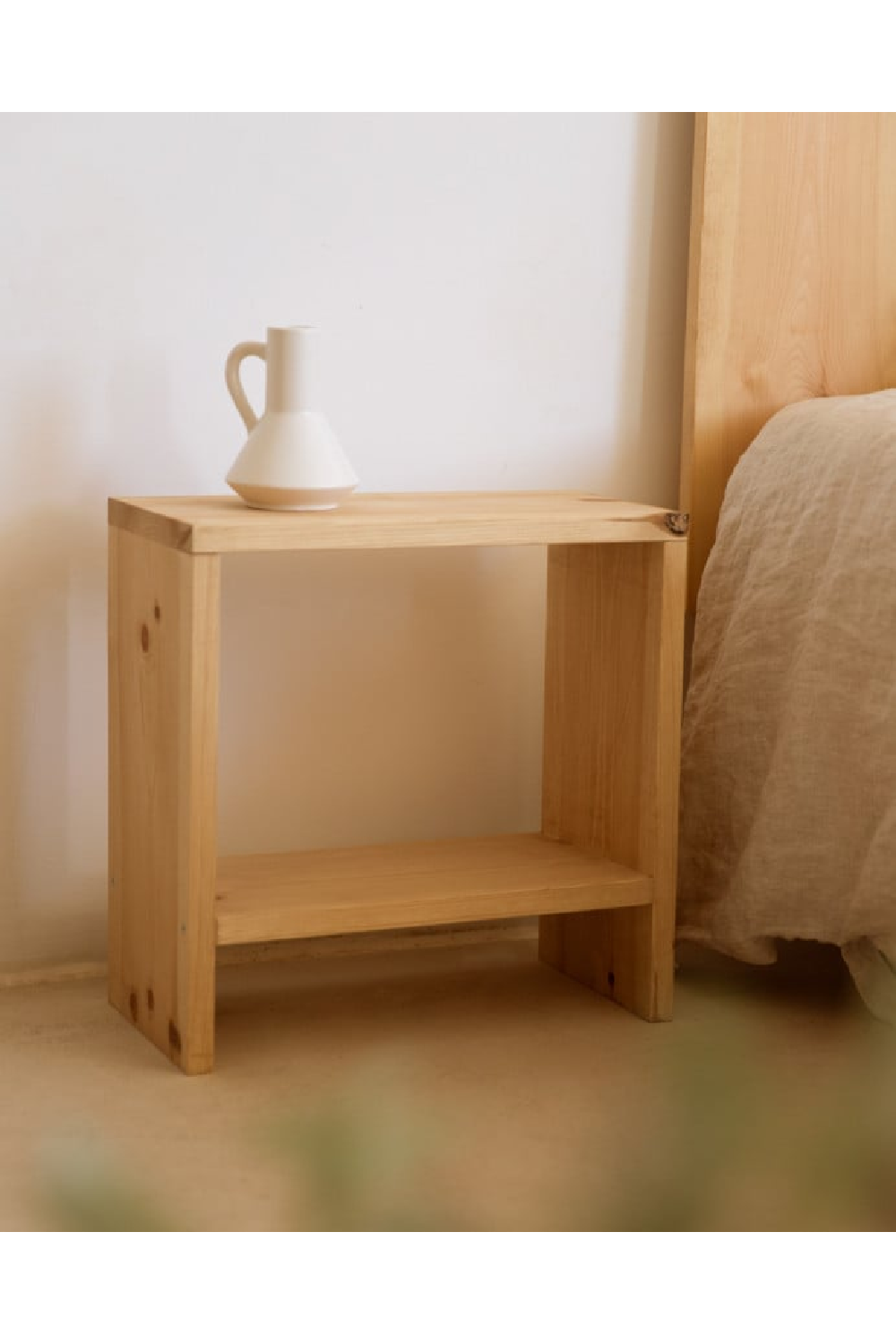 Minimalist Wooden Bedside Table | Decowood Meller | Oroa.com