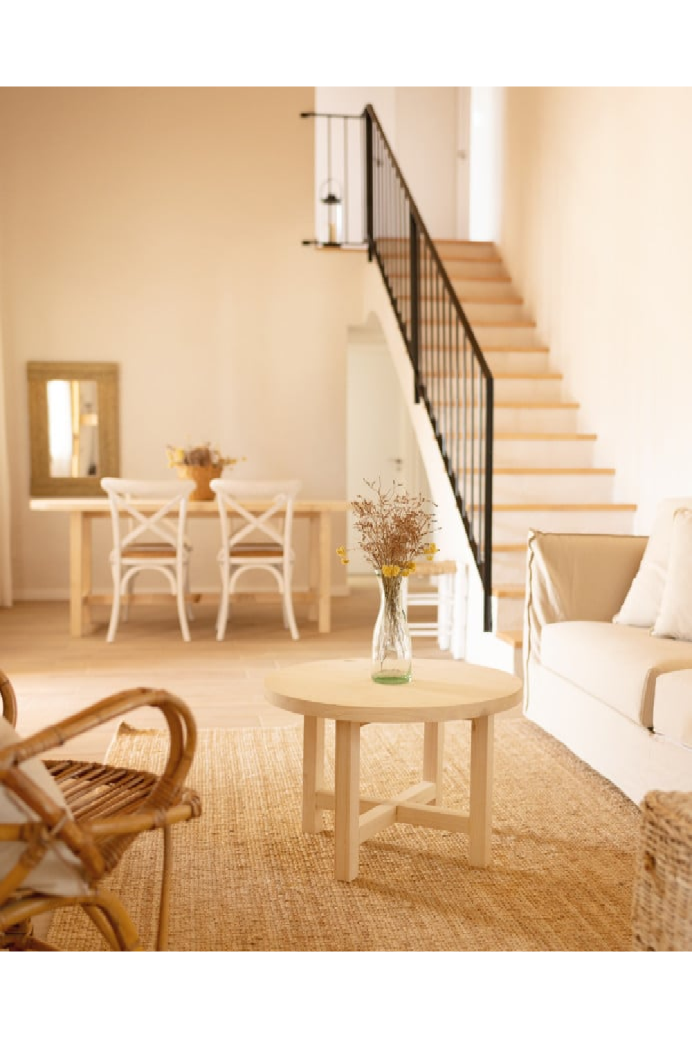 Round Solid Wood Coffee Table | Decowood Olivia | Oroa.com