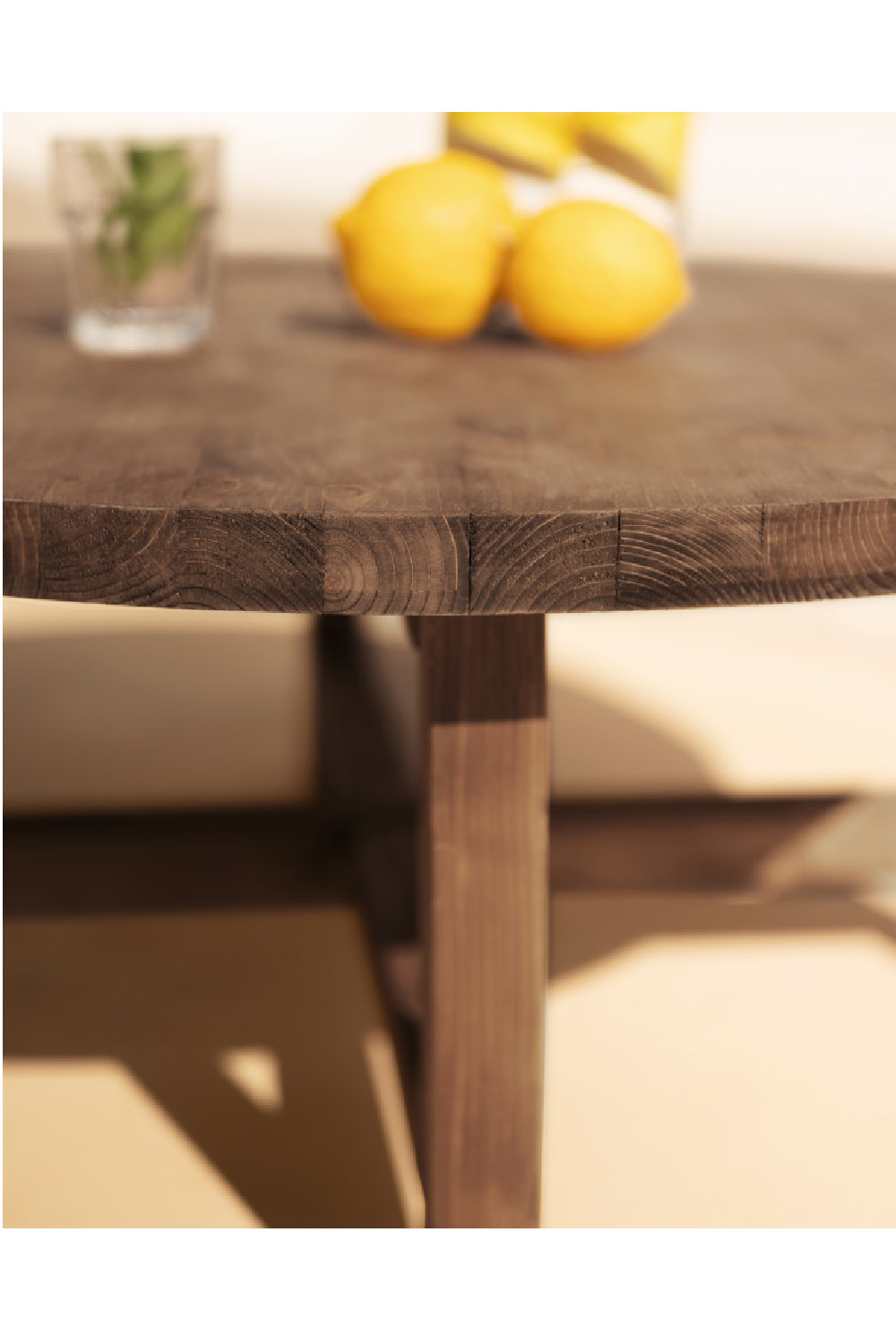 Round Solid Wood Coffee Table | Decowood Olivia | Oroa.com