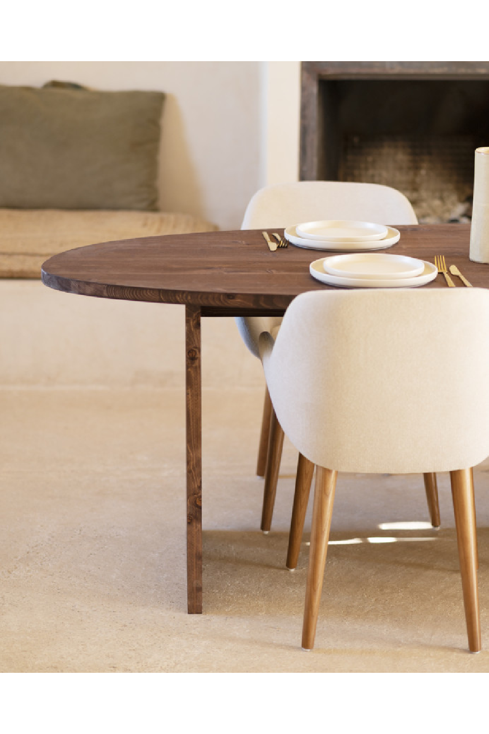 Asymmetrical Oval Dining Table | Decowood Mur | Oroa.com