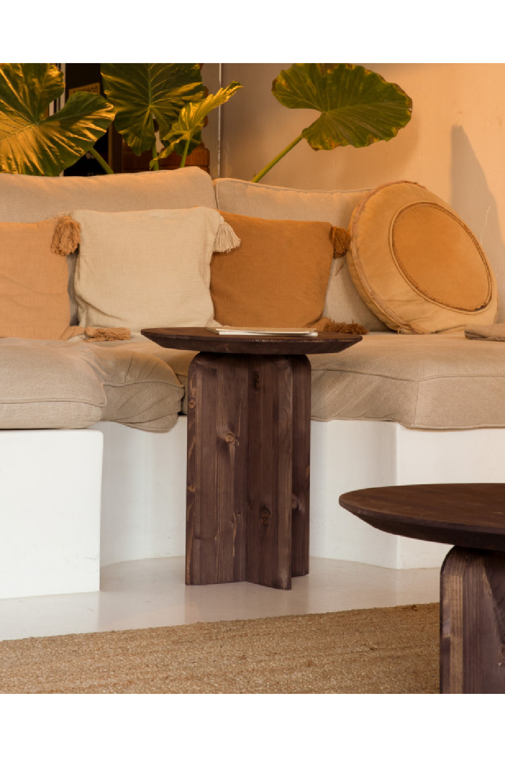 Round Solid Wood Side Table | Decowood Bloom | Oroa.com