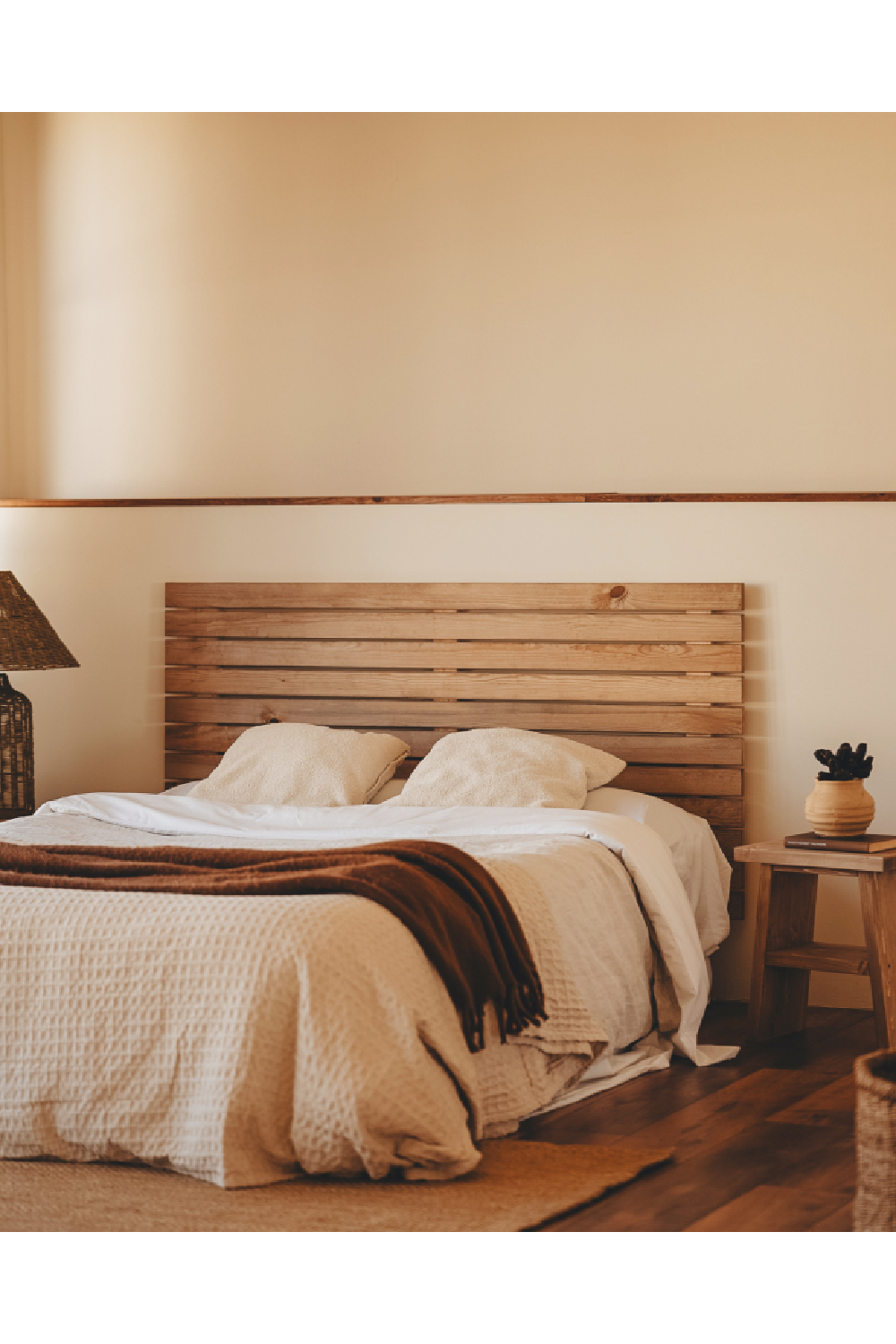 Horizontal Slatted Headboard | Decowood Cairo | Oroa.com