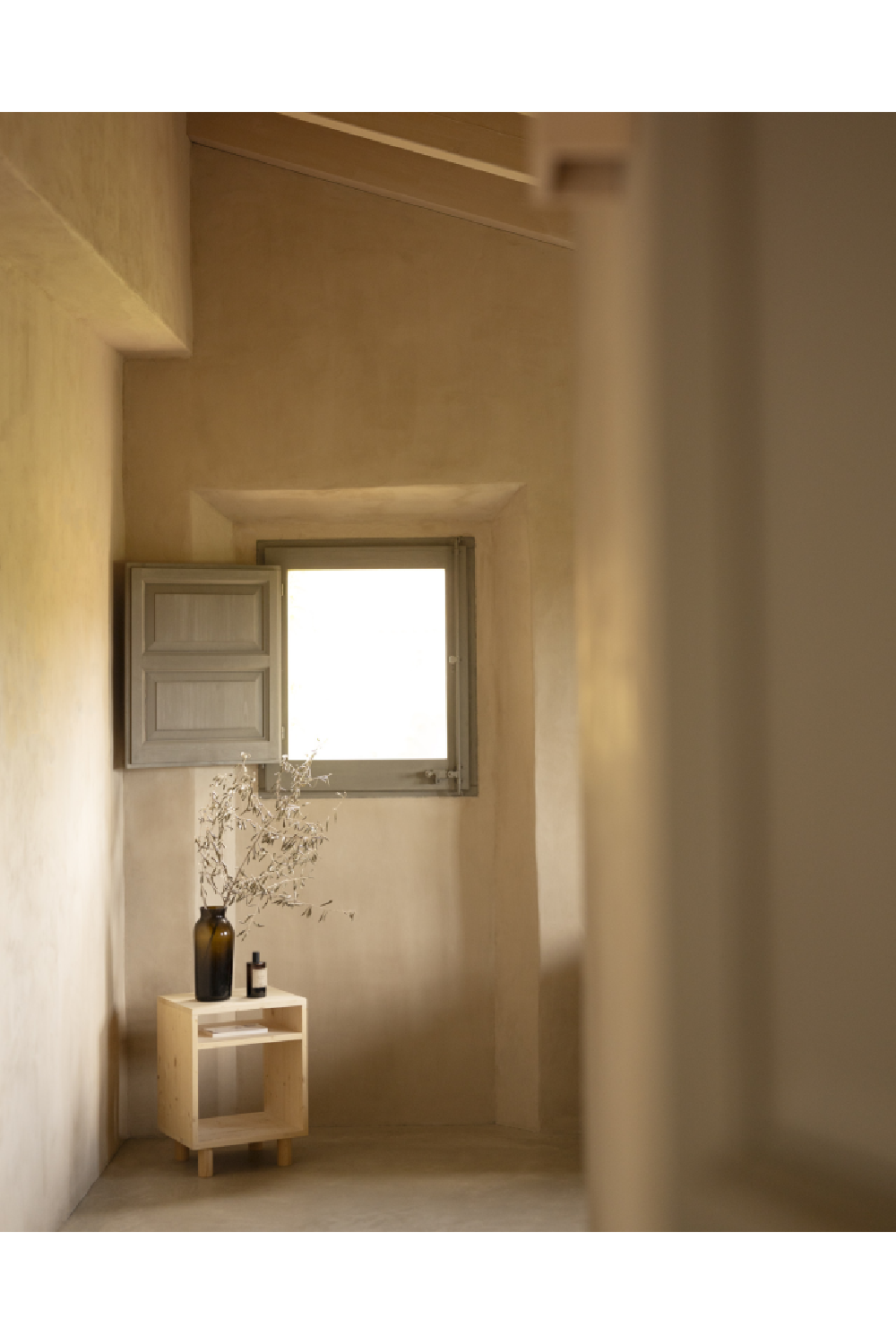 Minimalist Wooden Nightstand | Decowood Hera | Oroa.com