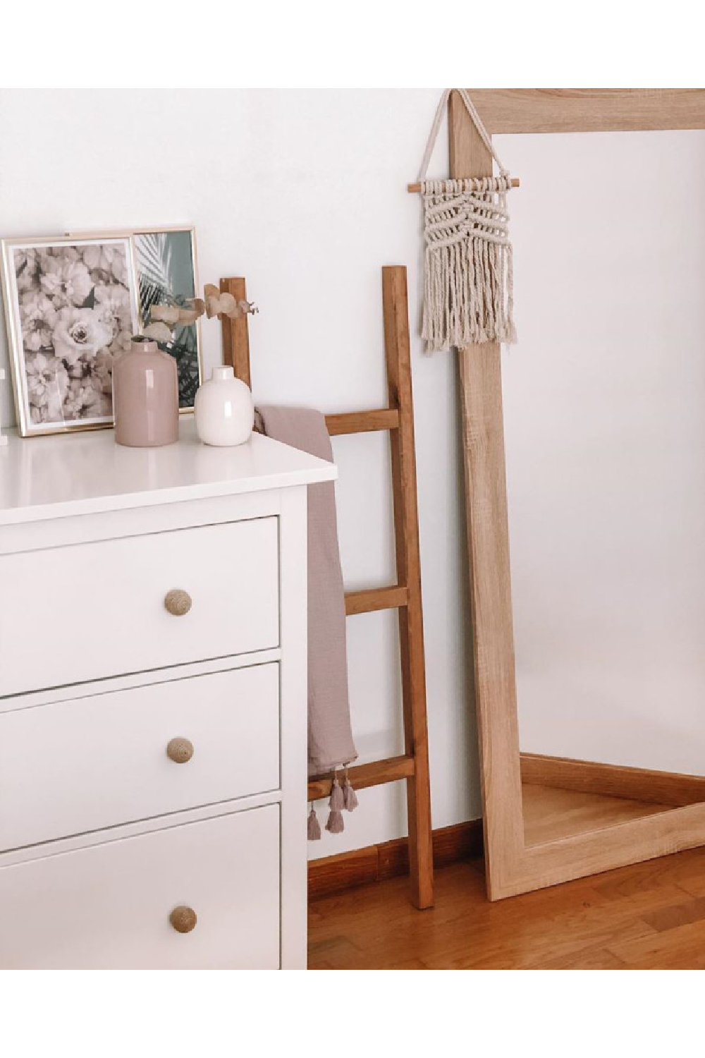 Solid Pine Wood Ladder S | Decowood Stairs | OROA.com