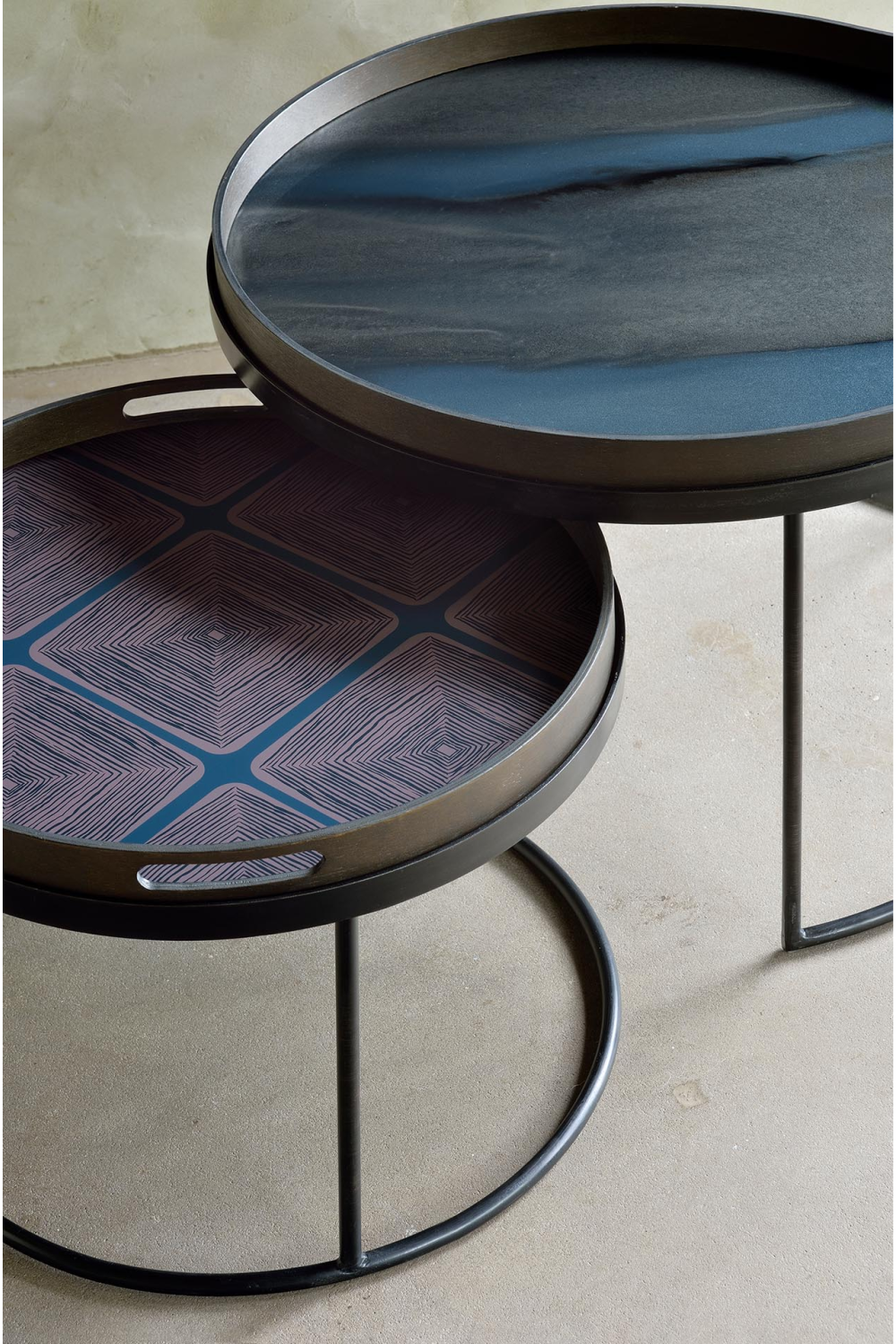 Hand-painted Glass Round Tray | Ethnicraft Organic | Oroa.com