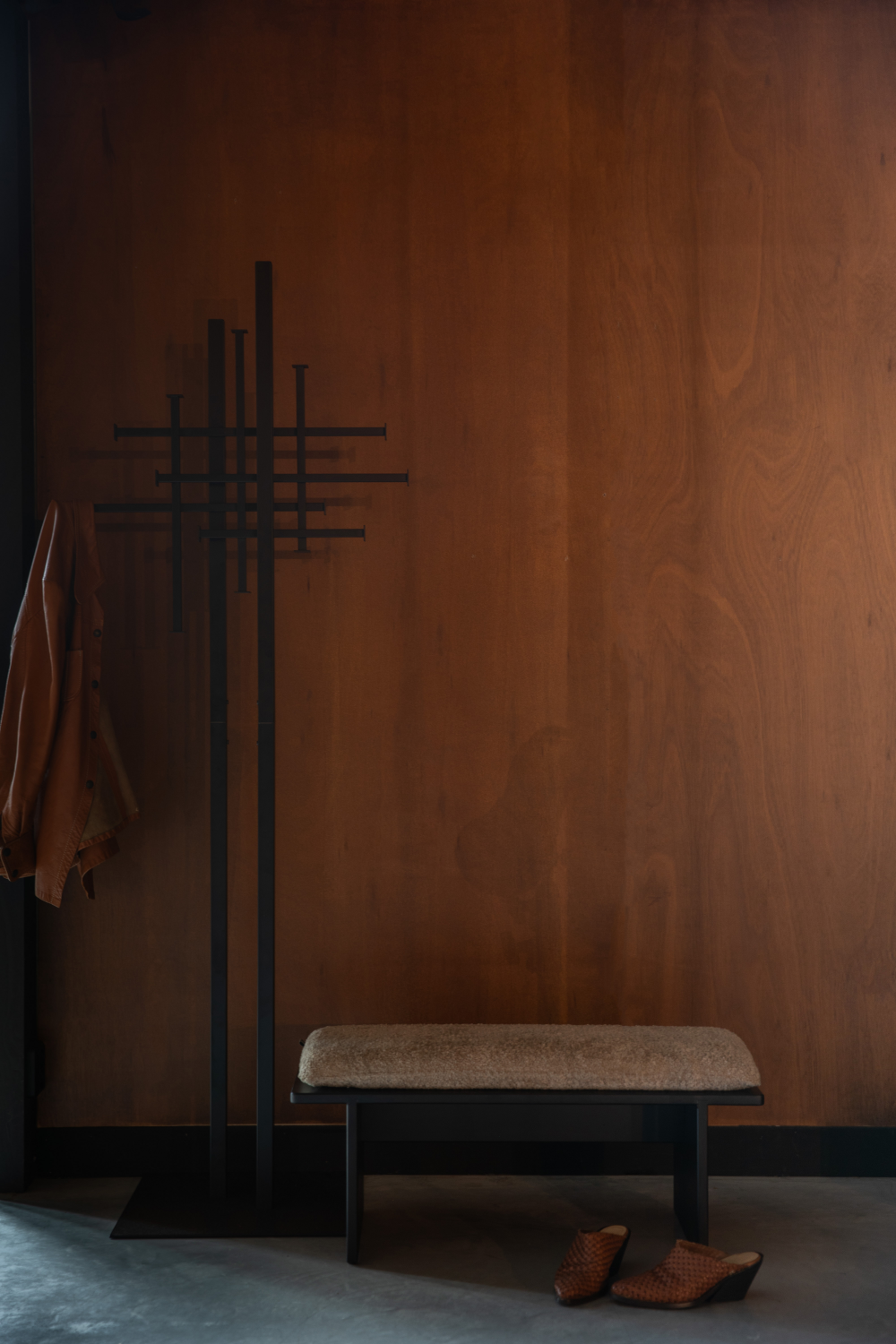 Black Metal Coat Rack | Dutchbone Rumex | OROA.com