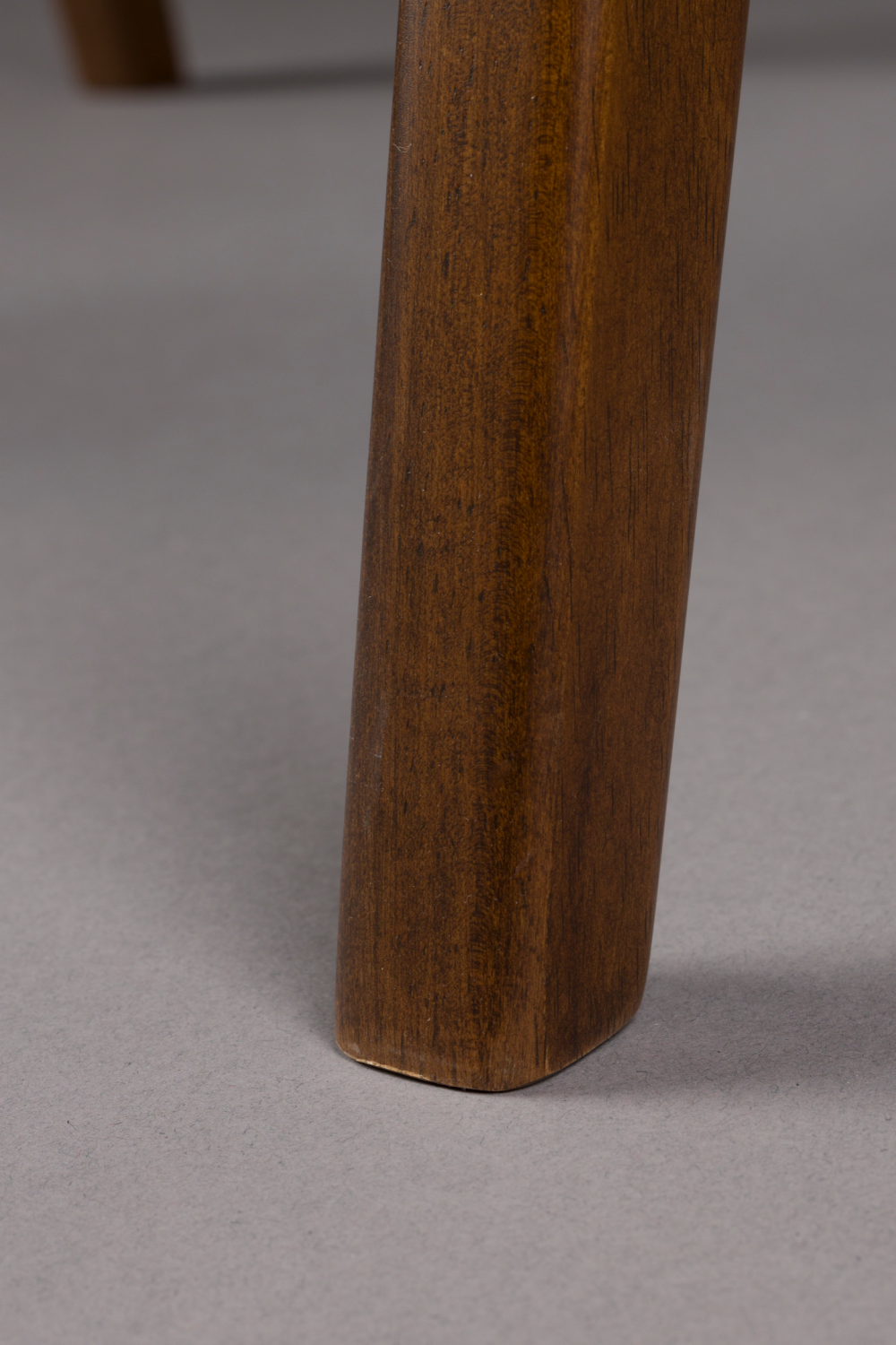 Ash Veneer Dining Armchair | Dutchbone Adamello | OROA.com