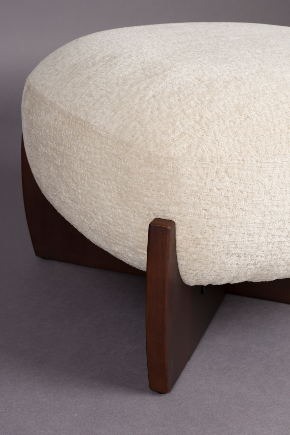 Beige Bouclé Pouf | Dutchbone Emilius | OROA.com