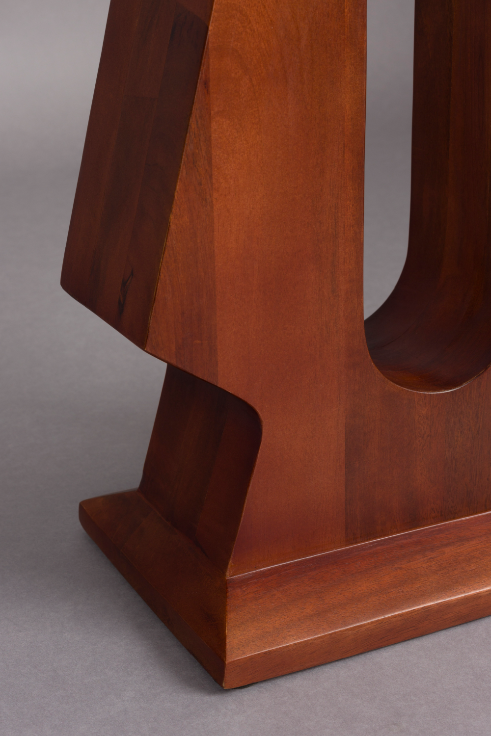 Vintage Style Wooden Side Table | Dutchbone Pilaster | Oroa.com