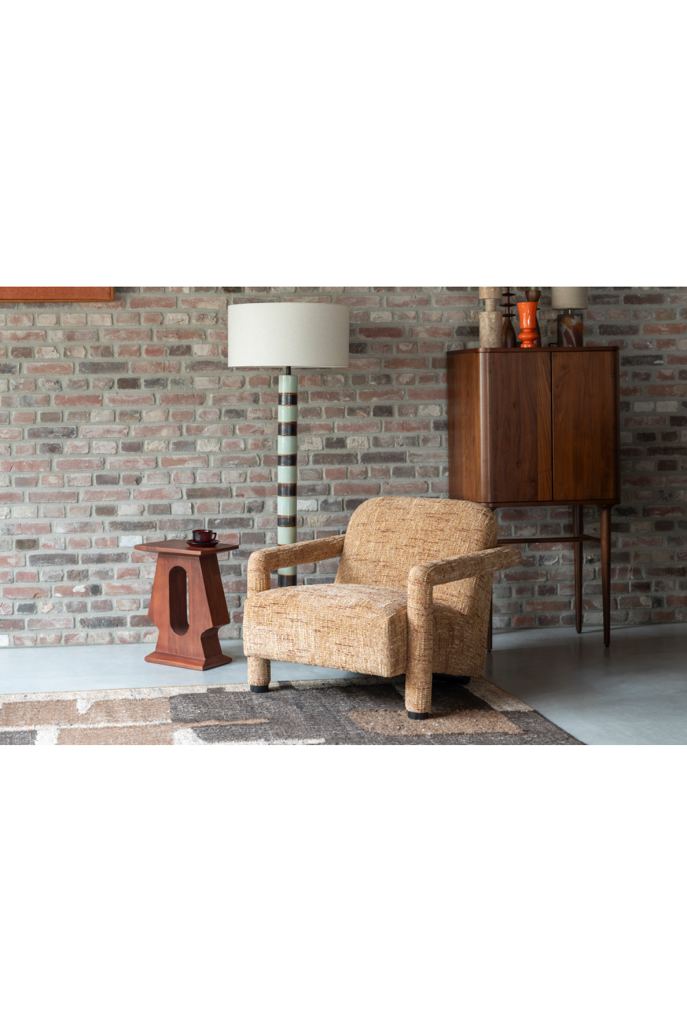Melange Fabric Lounge Chair | Oroa.com