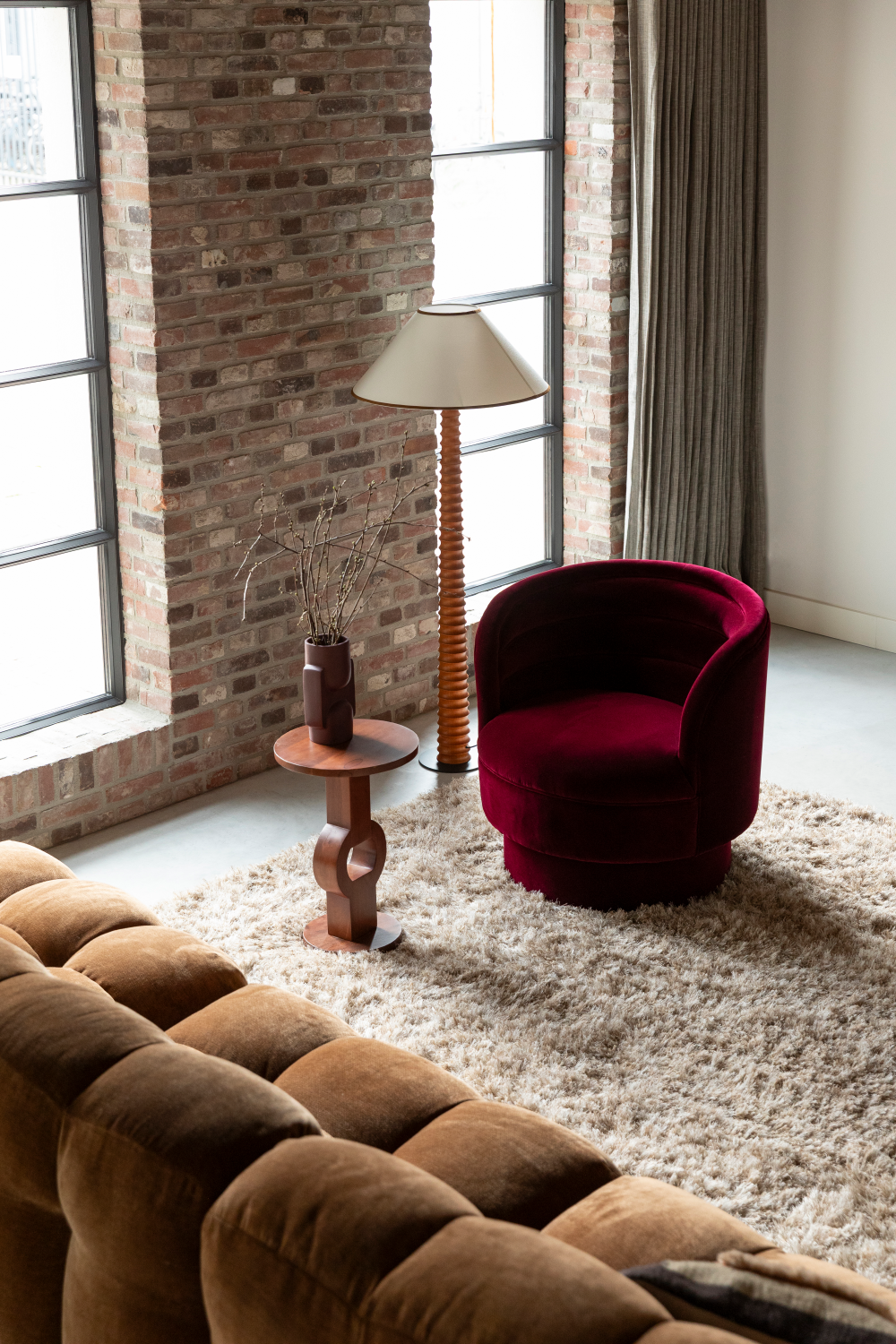 Red Velvet Swivel Lounge Chair | Oroa.com