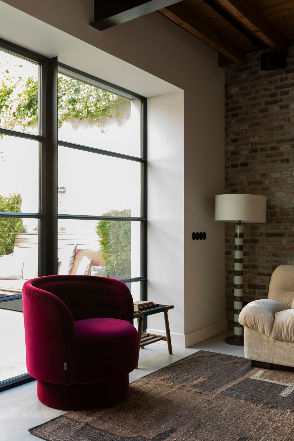 Red Velvet Swivel Lounge Chair | Oroa.com