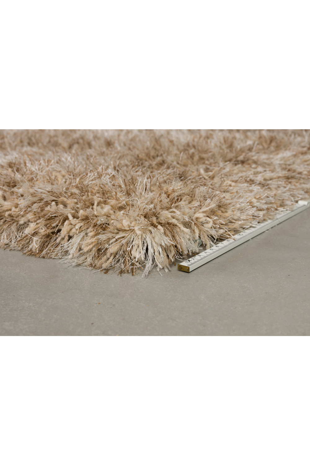 Beige Wool Carpet | Dutchbone Hairy | Oroa.com