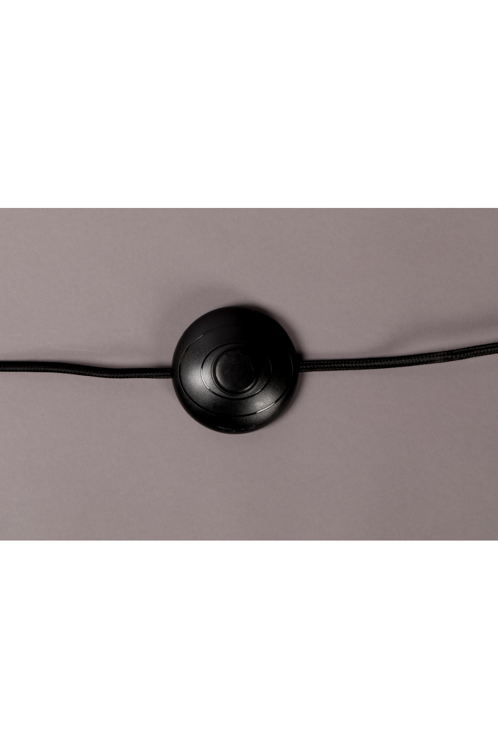 Ribbed Oak Floor Lamp | Dutchbone Horace | Oroa.com