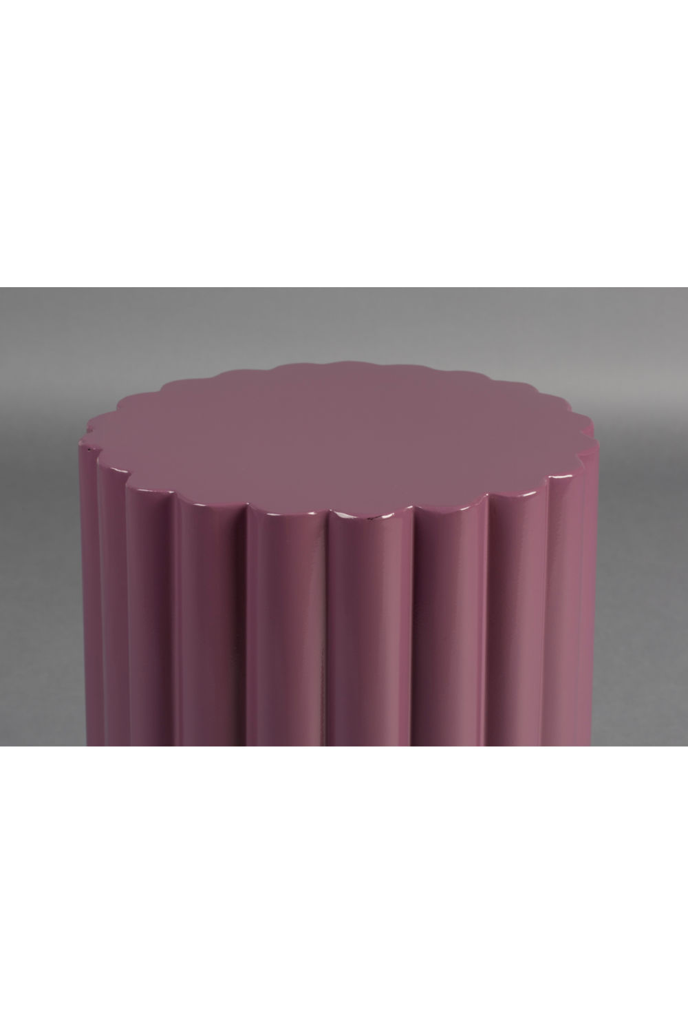 Fluted Cylindrical Stool | Dutchbone Camila | OROA.com