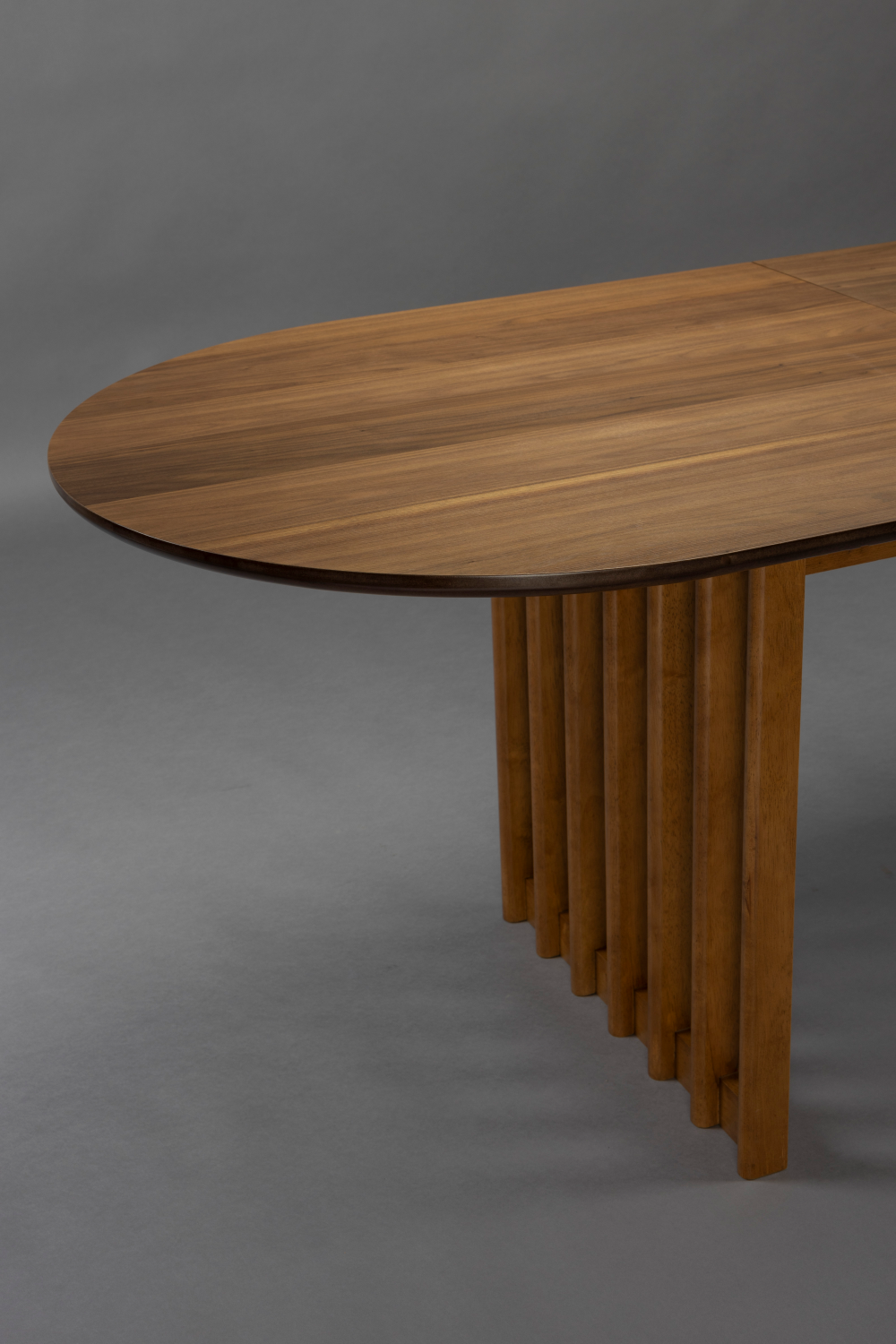 Oval Oak Adjustable Dining Table | Dutchbone Barlet | OROA.com