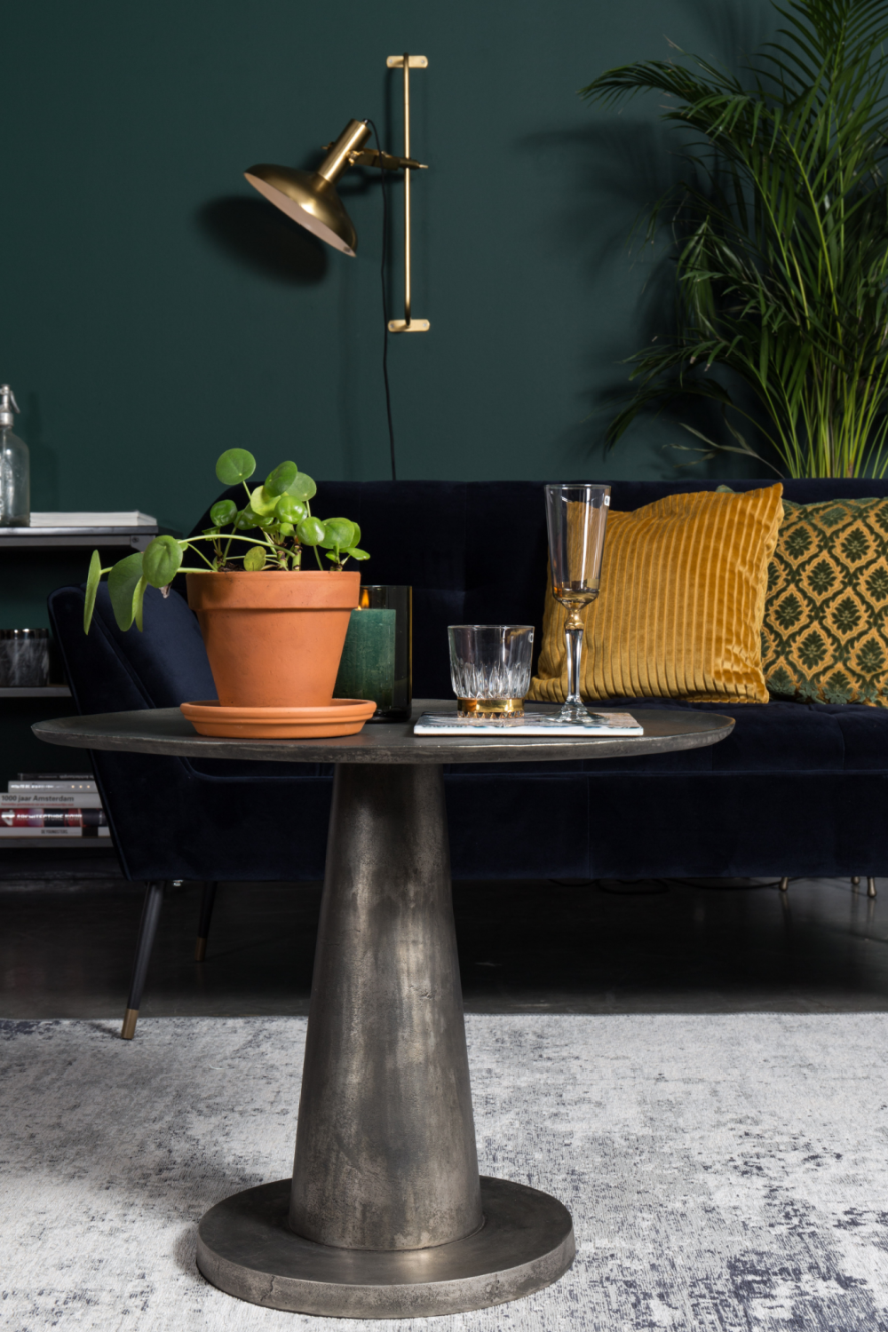 Round Pedestal End Table | Dutchbone Brute | Oroa.com