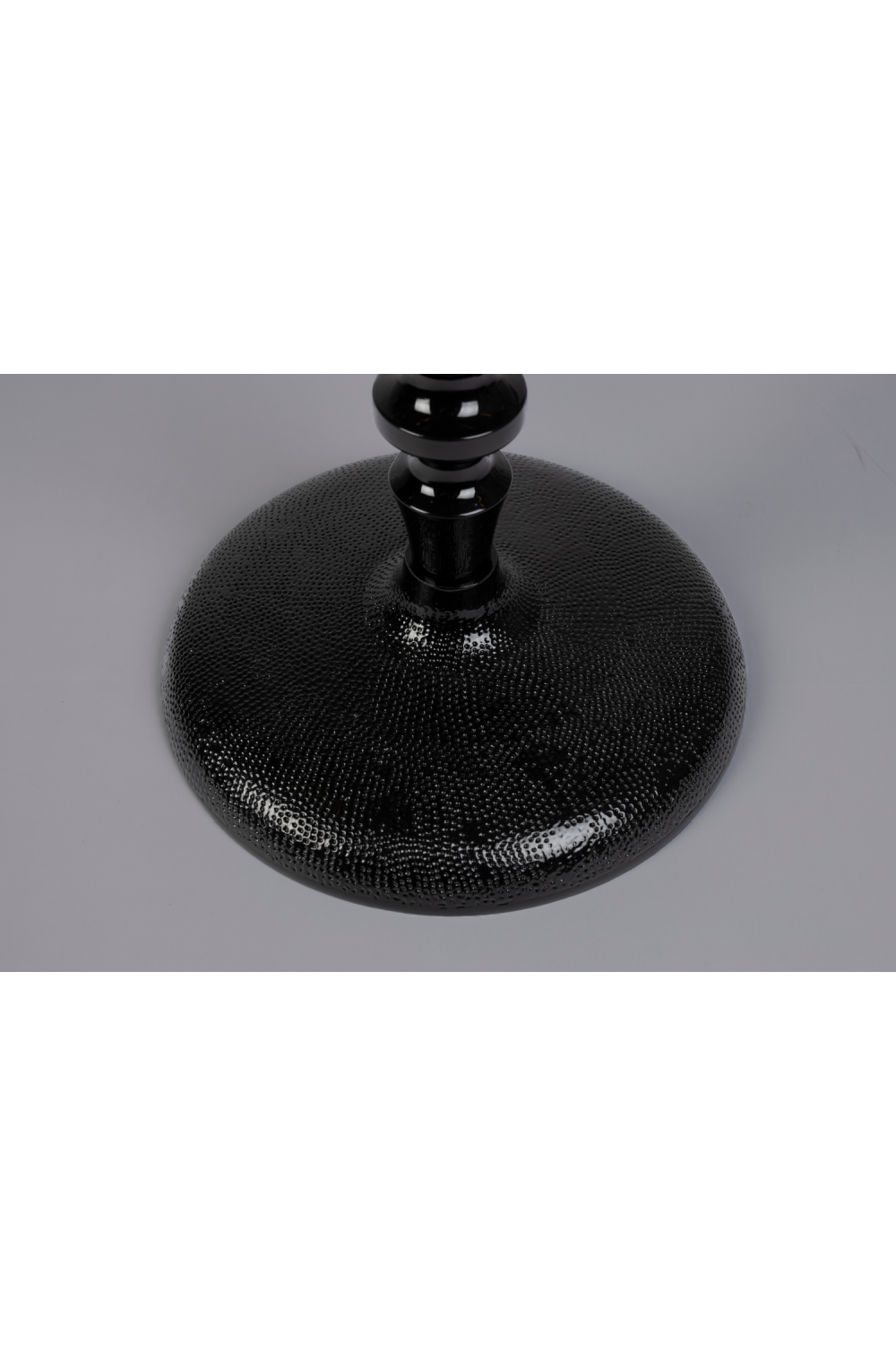 Black Pedestal Side Table | Dutchbone Odessa | OROA.com