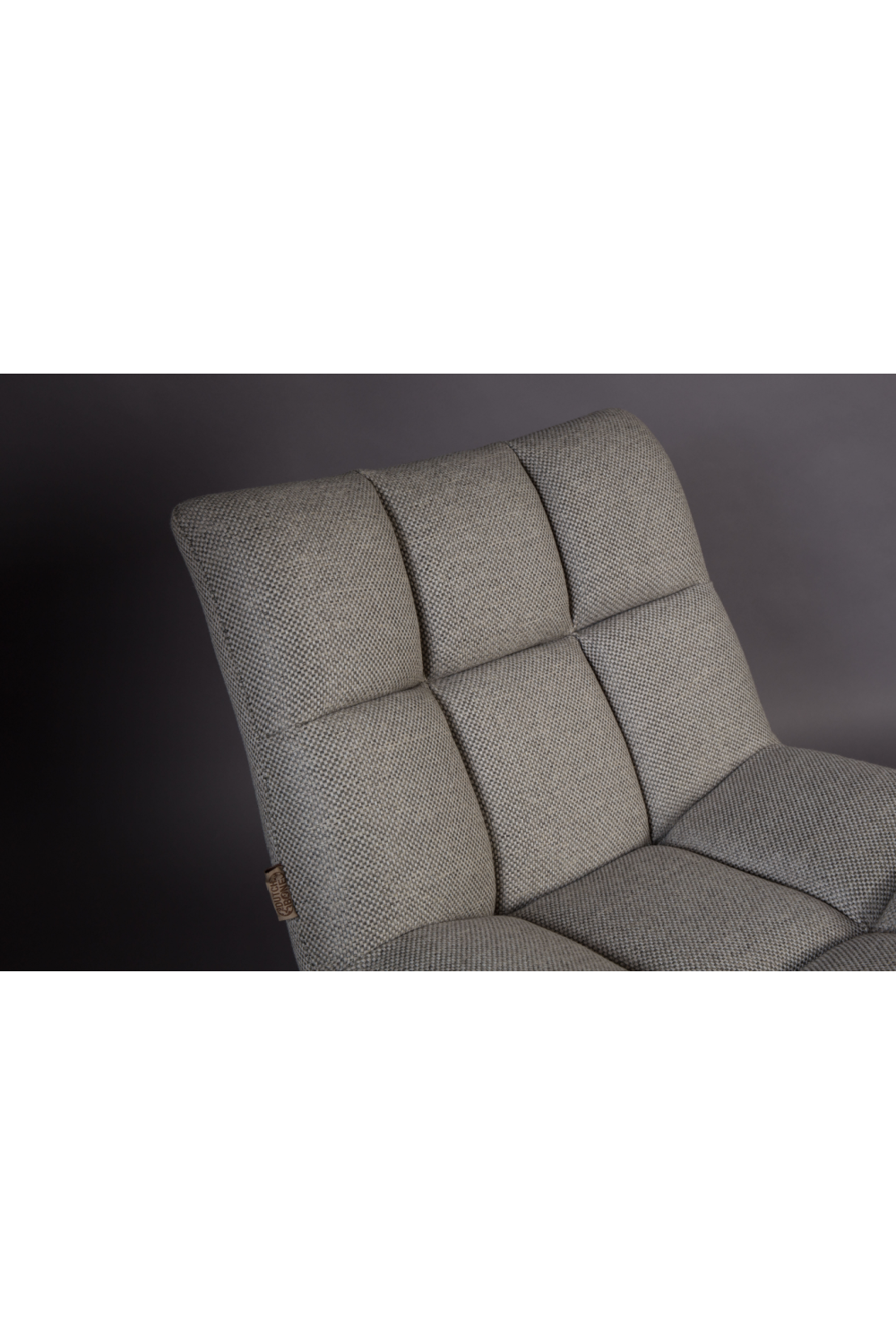 Pedestal Base Padded Lounge Chair | Dutchbone Bar | Oroa.com