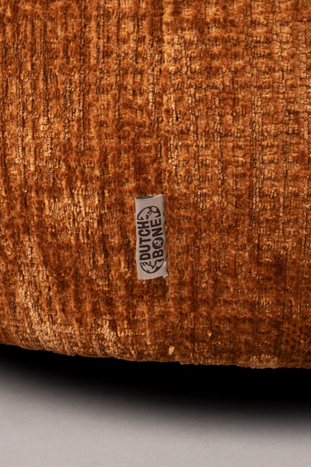 Round Modern Lounge Chair | Dutchbone Tilbury | OROA.com