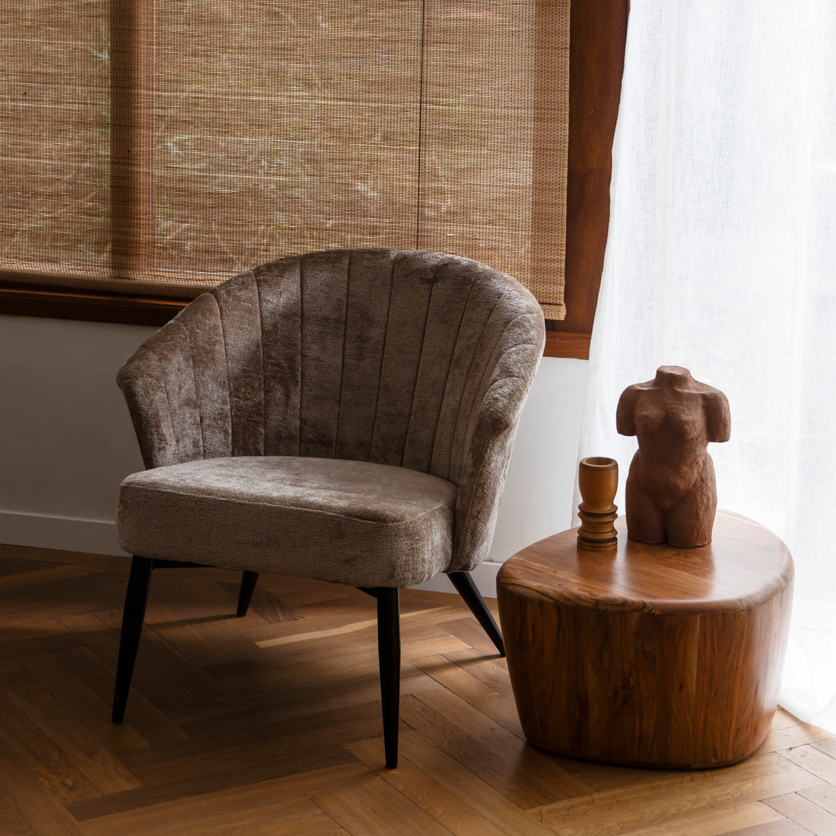 Modern European furniture - Upholstered Lounge Chair - www.oroa.com | Oroa.com