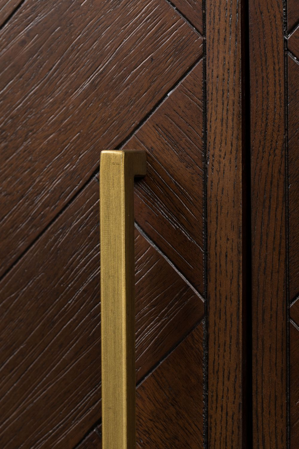 Wood 2-Door Cabinet | Oroa.com