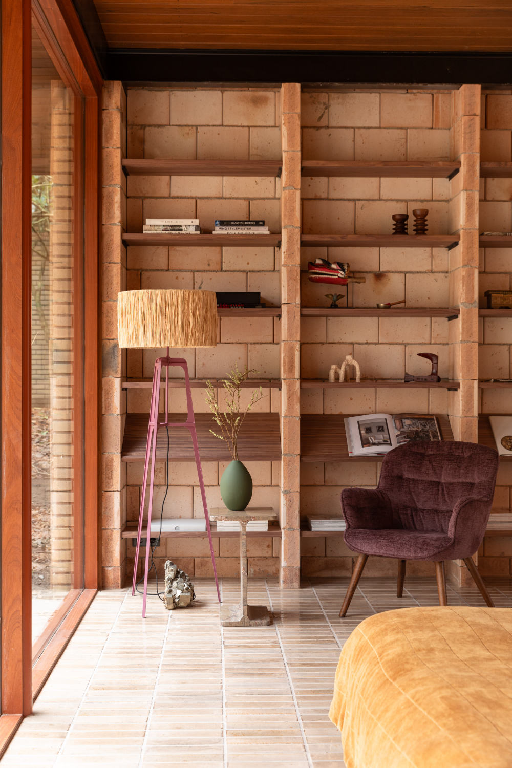 Natural Handmade Floor Lamp | Dutchbone Afra | OROA.com