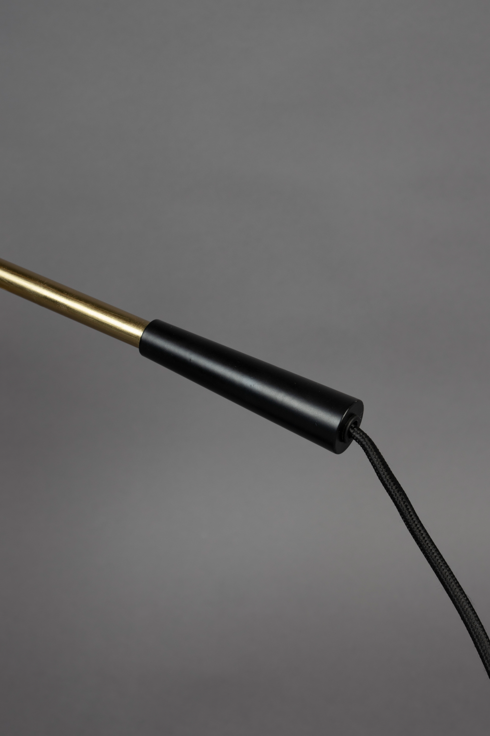 Modern Classic Desk Lamp | Dutchbone Penelope | OROA.com