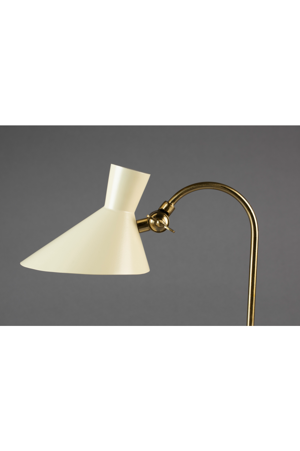 Ivory Colored Desk Lamp | Dutchbone Gaia | OROA.com