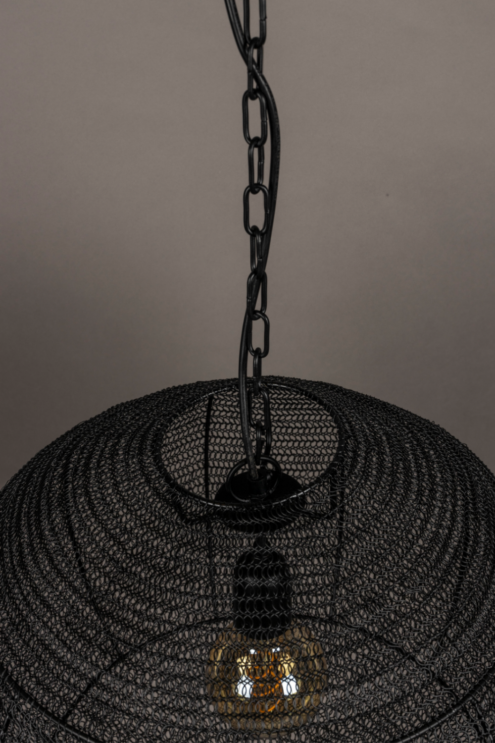 Round Black Pendant Lamp | Dutchbone Meezan | Oroatrade.com
