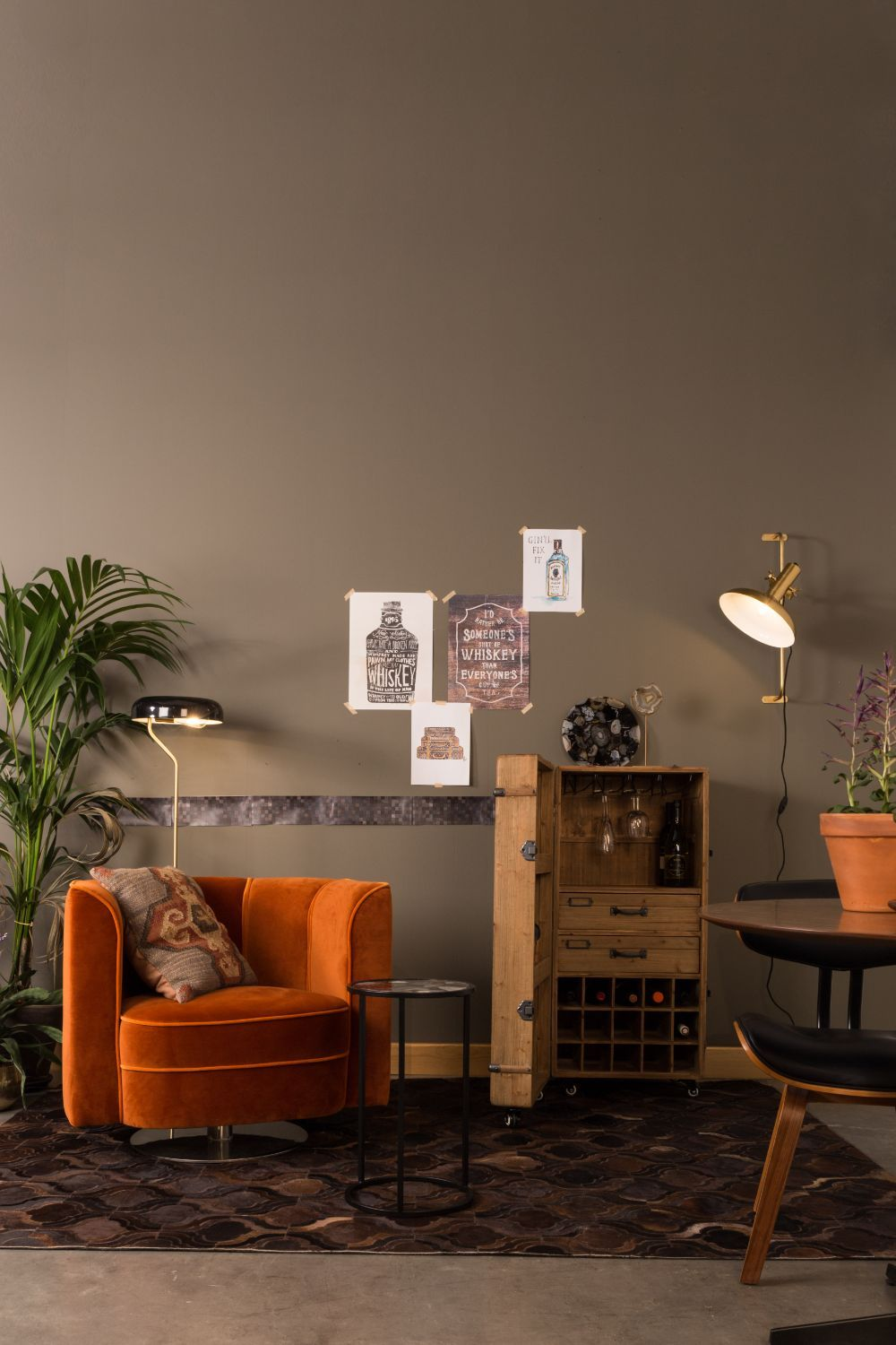 Adjustable Brass Wall Sconce | Dutchbone Karish | DutchFurniture.com