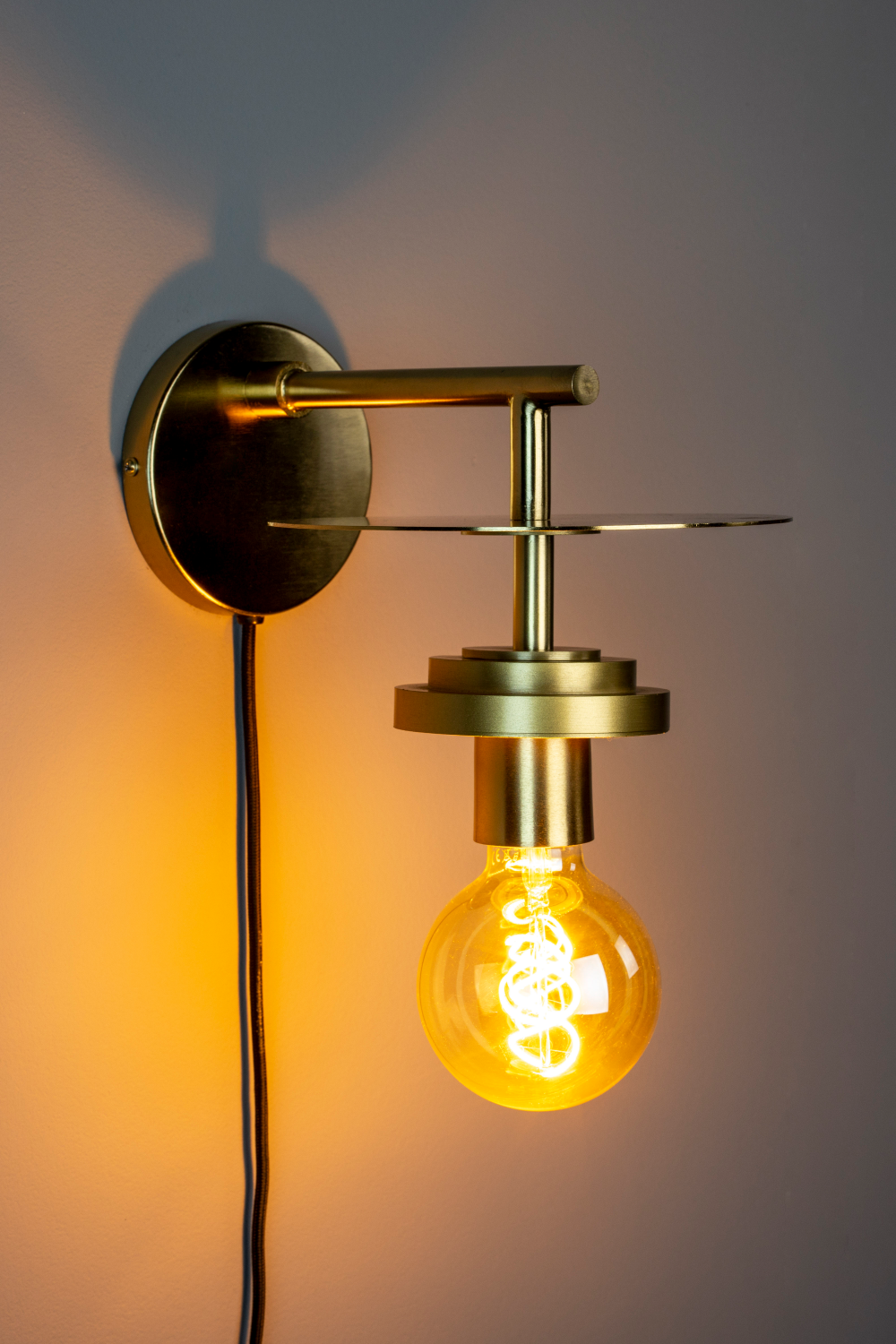 Bronze Classic Wall Lamp | Oroa.com
