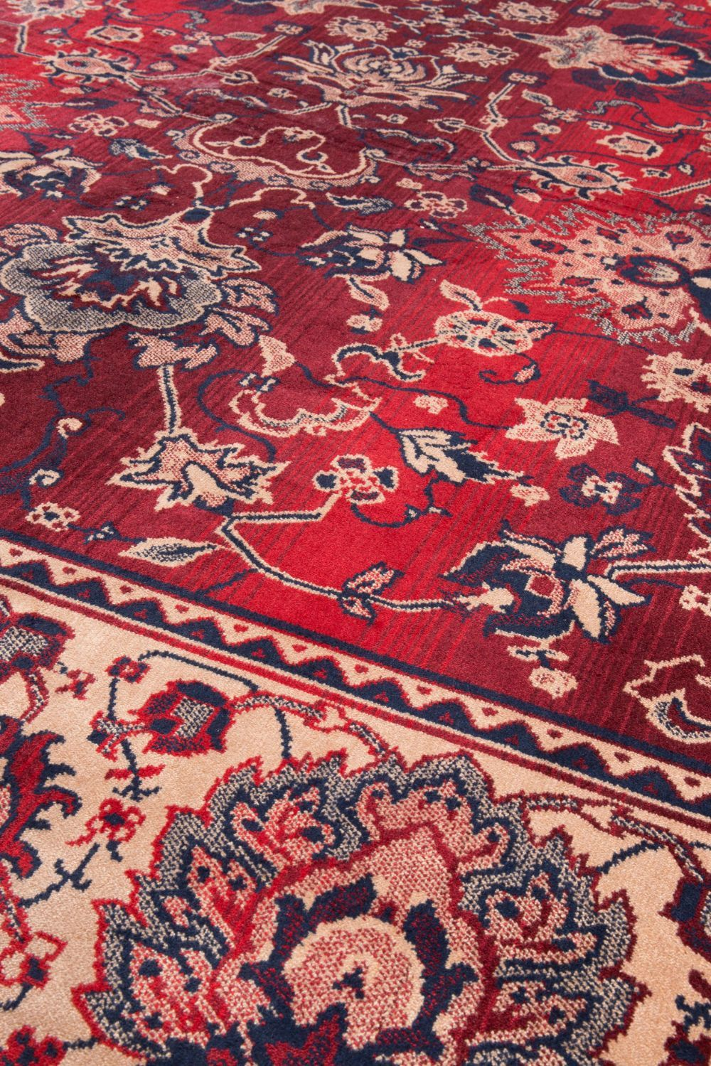 Vintage Style Viscose Carpet 5'7" x 8' | Dutchbone Bid | Oroa.com