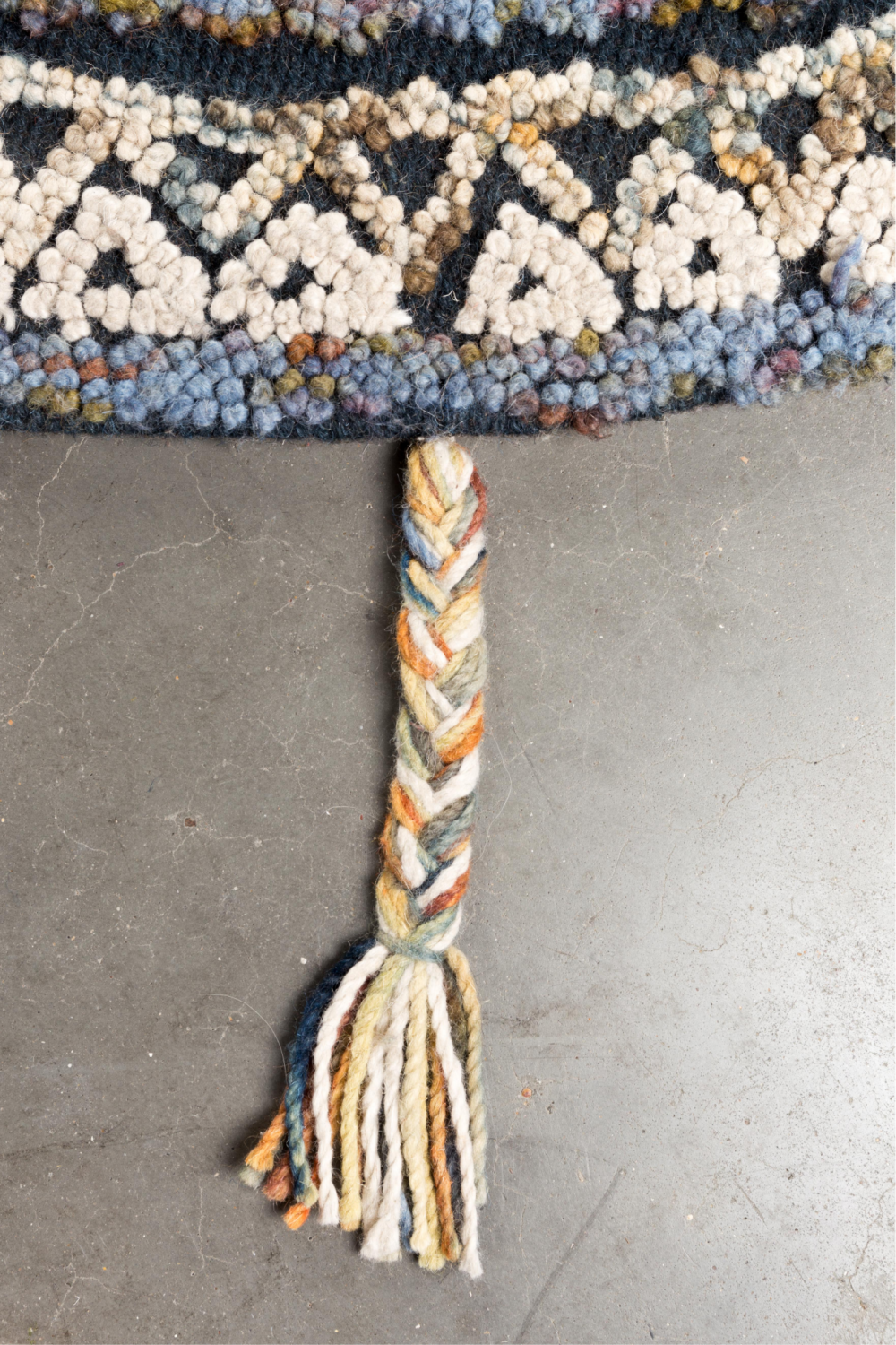 Round Knotted Fringe Area Rug 6' x 7' | Dutchbone Pix | Oroatrade.com