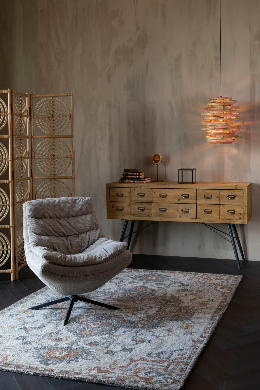 Gray Vintage Carpet | Dutchbone Amori | OROA.com