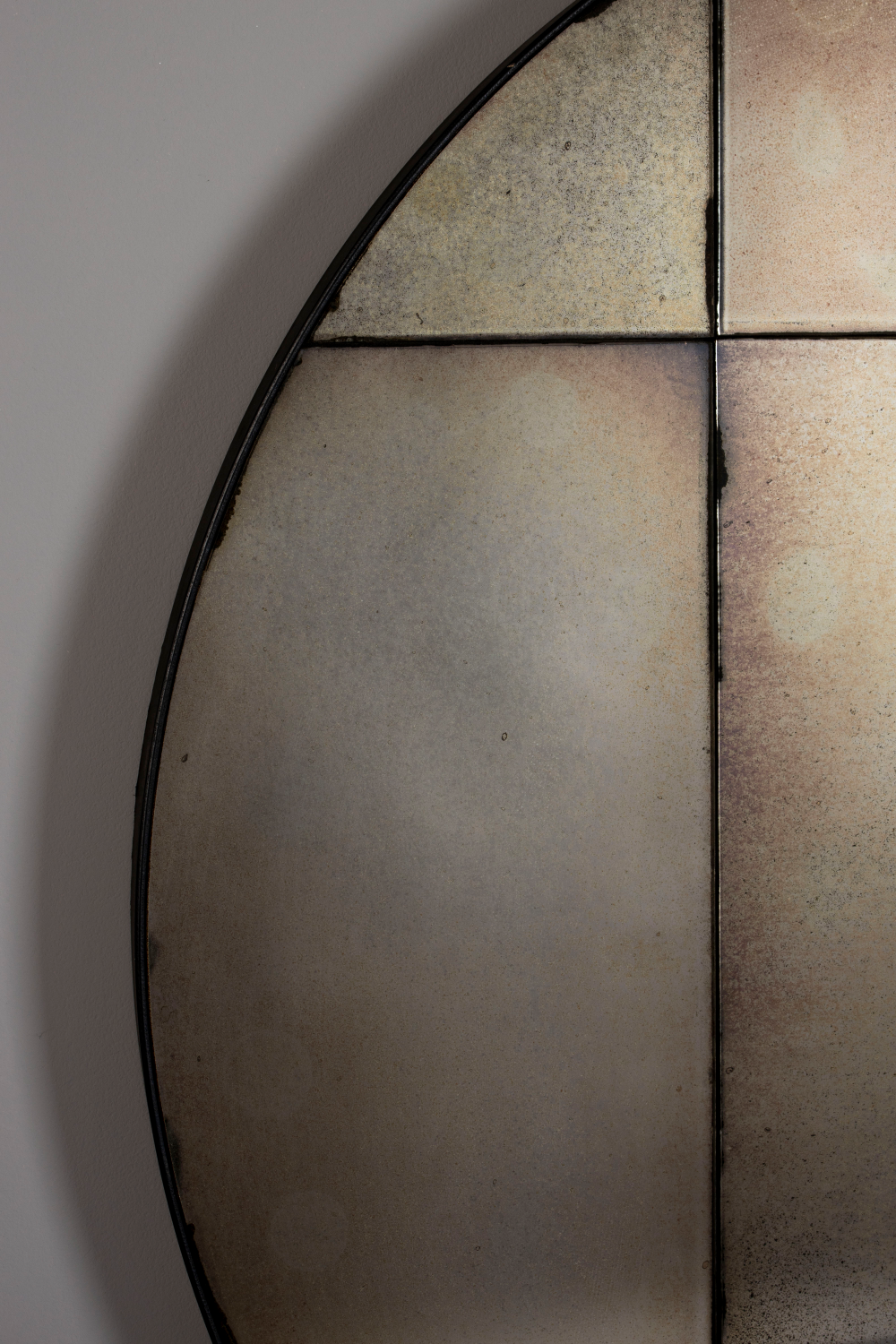 Round Vintage Mirror | Dutchbone Mado | OROA.com