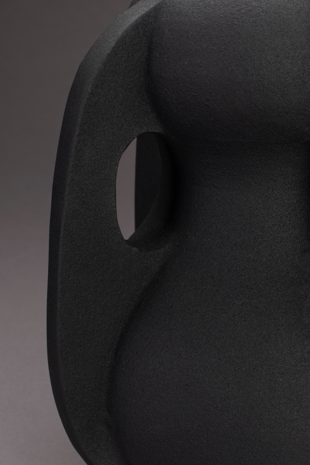 Black Aluminum Vase L | Dutchbone Thiago | OROA.com