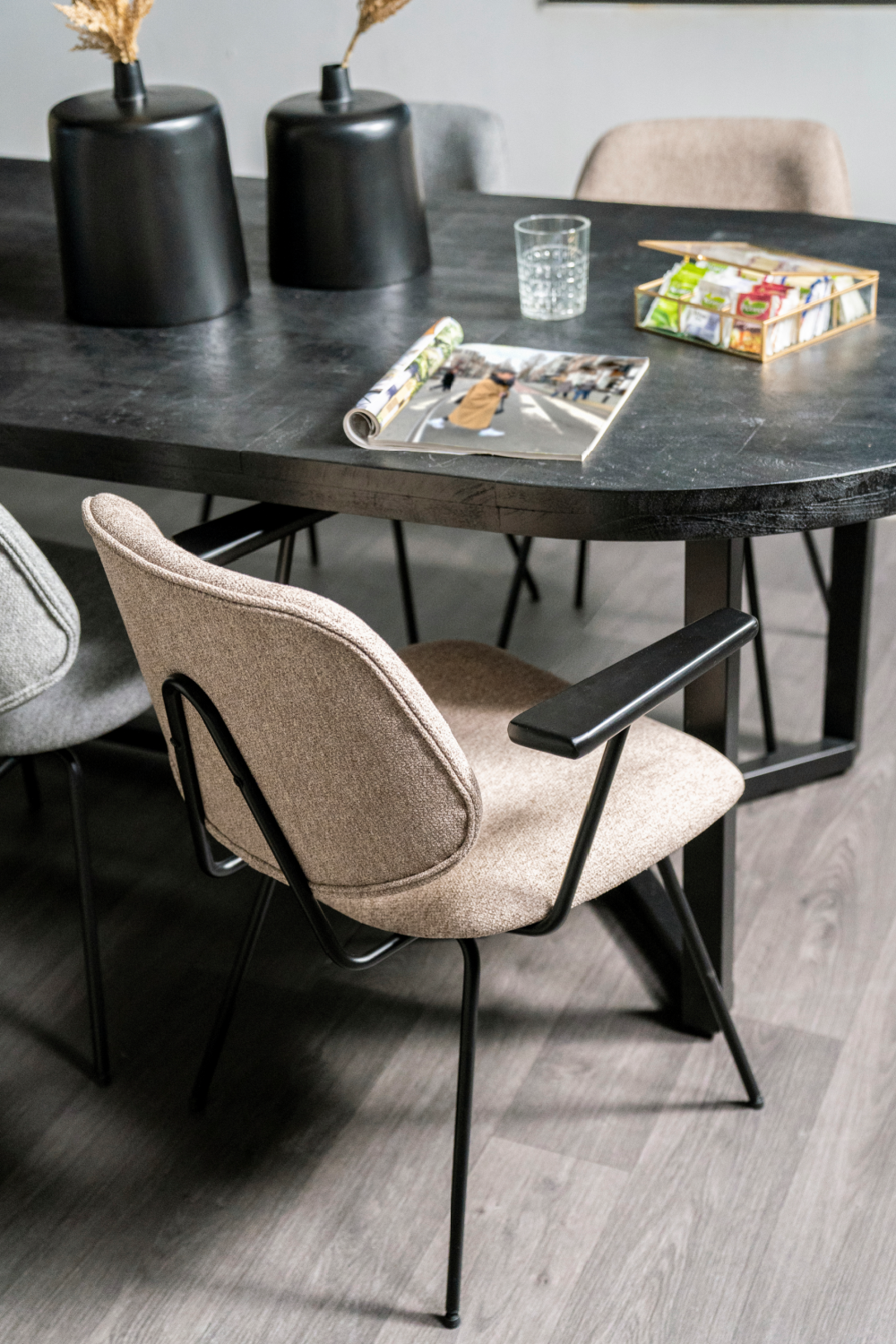 Modern Minimalist Dining Armchair | Eleonora Lynn | OROA.com