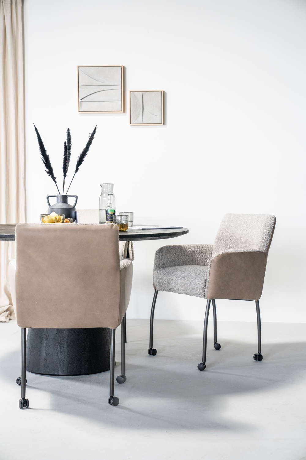 Wooden Pedestal Dining Table | Oroa.com