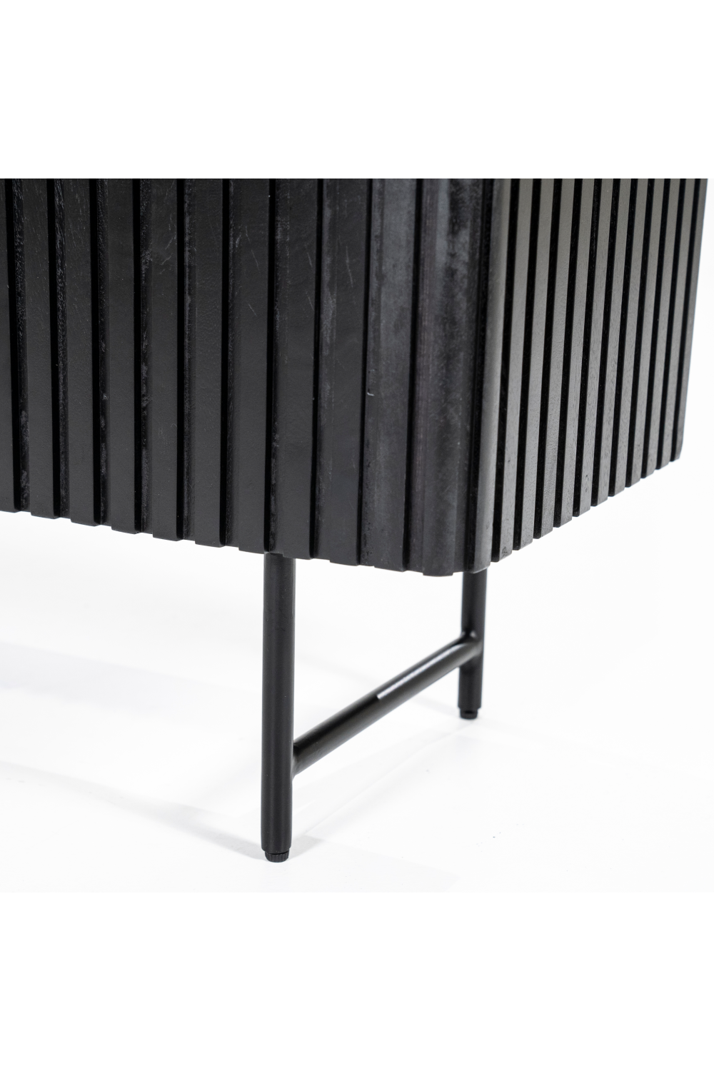 Mango Wood Bookcase | Eleonora Remi | OROA.com