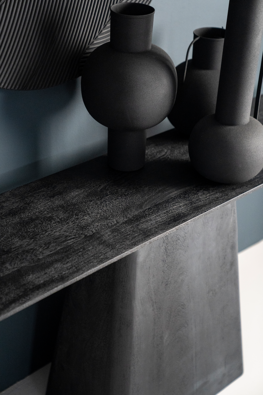 Mango Wood Pedestal Console Table | Eleonora Aron | OROA.com