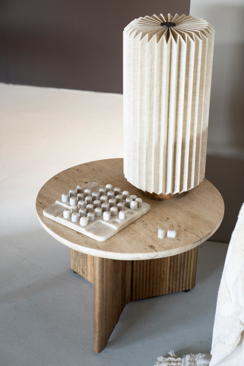 Round Mango Wood Coffee Table | Oroa.com