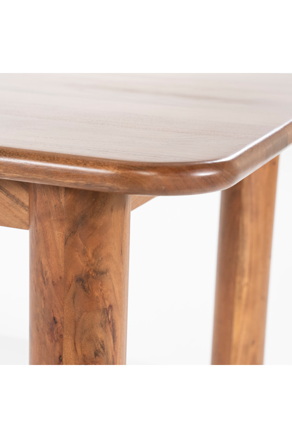 Acacia Farmhouse Dining Table | Oroa.com
