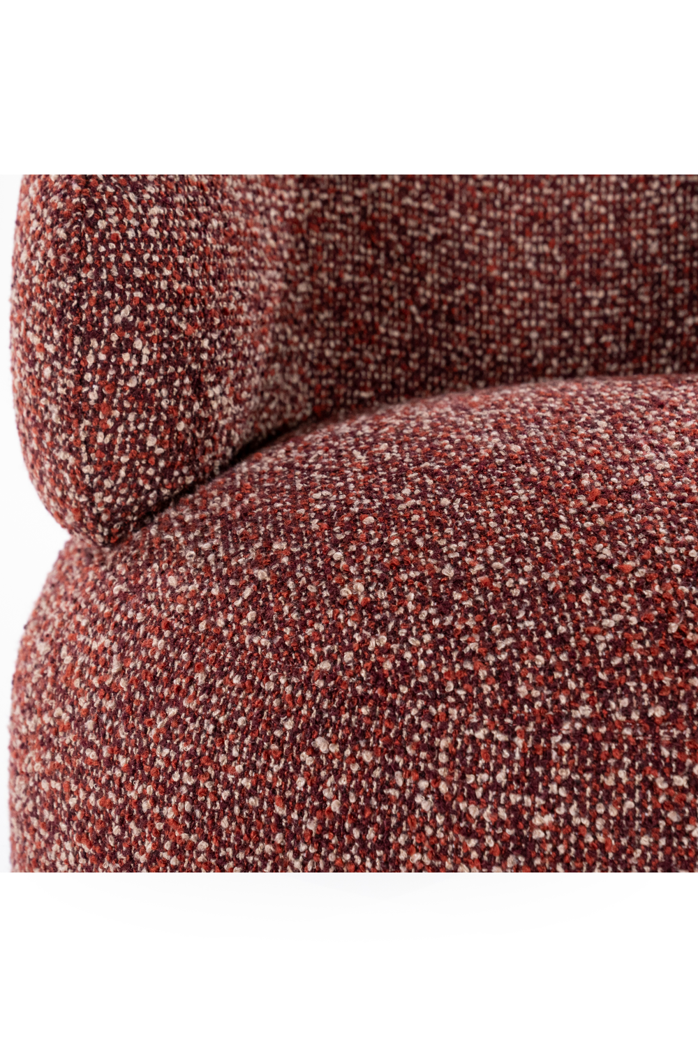 Modern Curved Lounge Chair | Eleonora Maeve | OROA.com