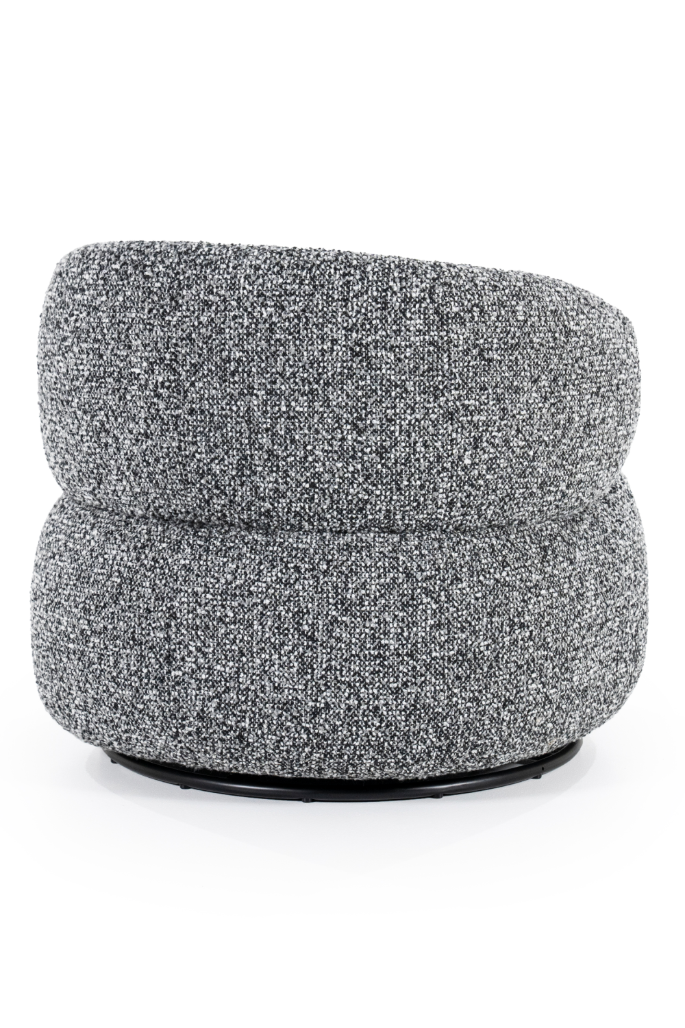 Modern Curved Lounge Chair | Eleonora Maeve | OROA.com