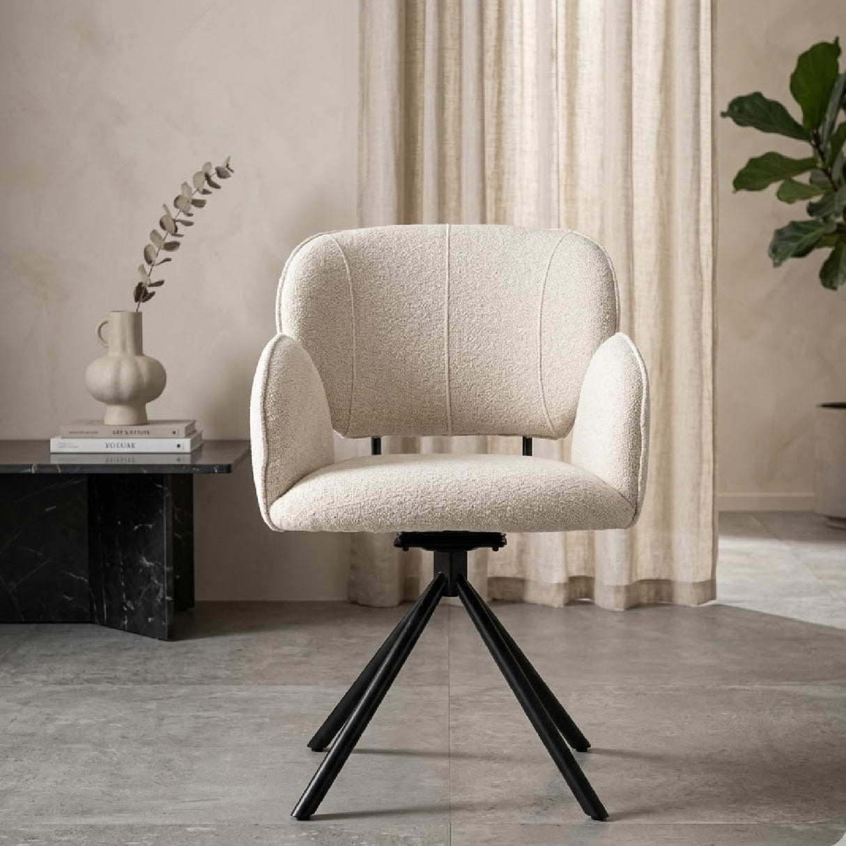 Quadrupod Rotatable Armchair | Oroa.com