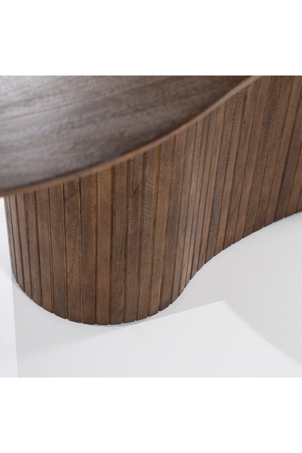 Mango Wood Modern Dining Table | Eleonora Jordy | OROA.com