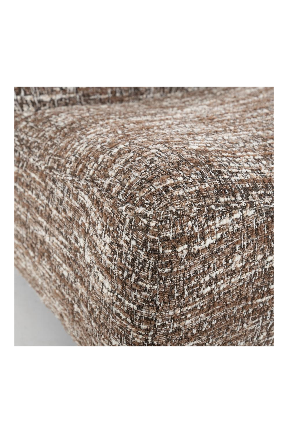 Fabric Swivel Lounge Chair | Eleonora Loys | OROA.com