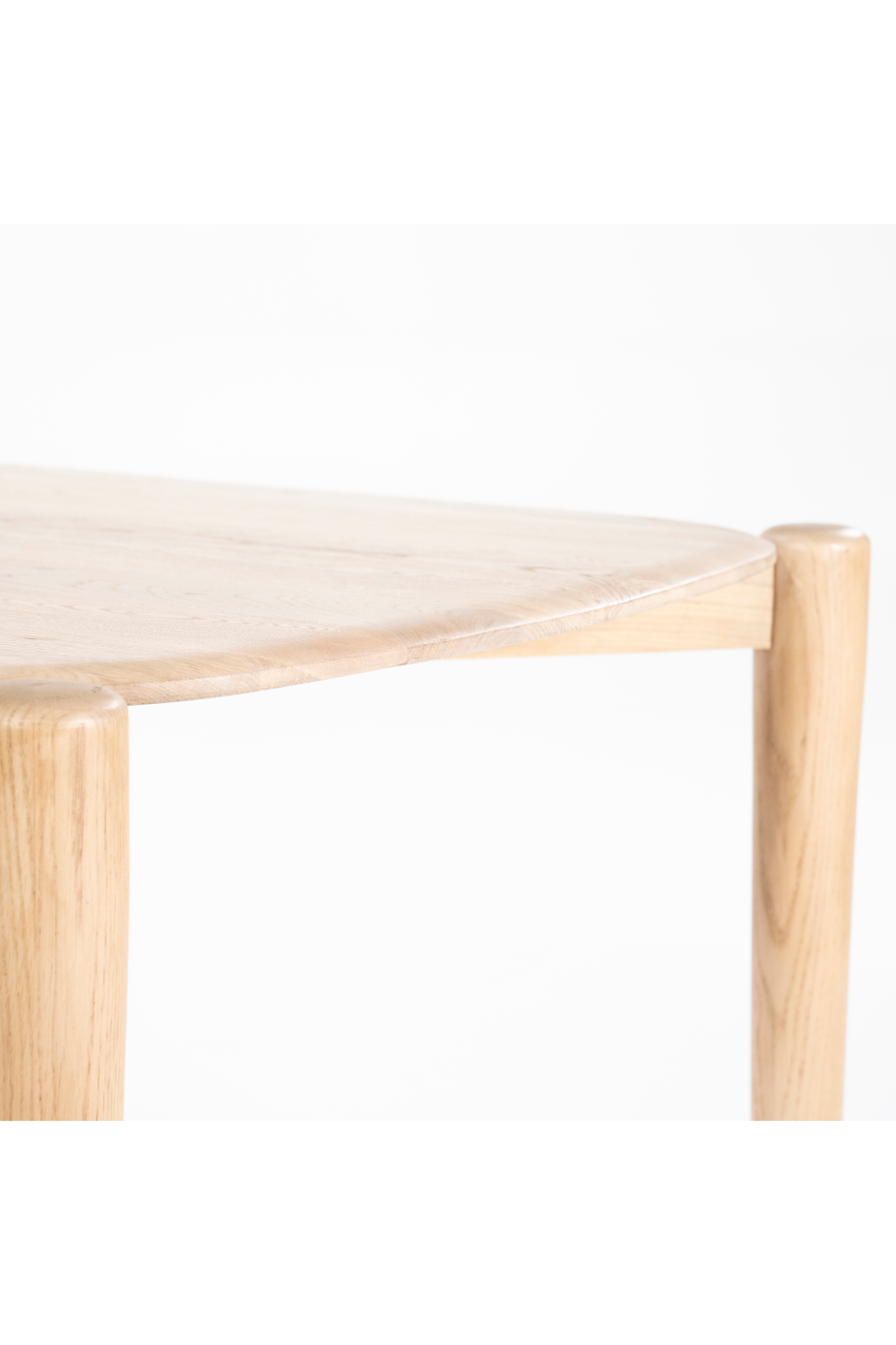Oak Scandinavian Dining Table | Eleonora Selbu | OROA.com