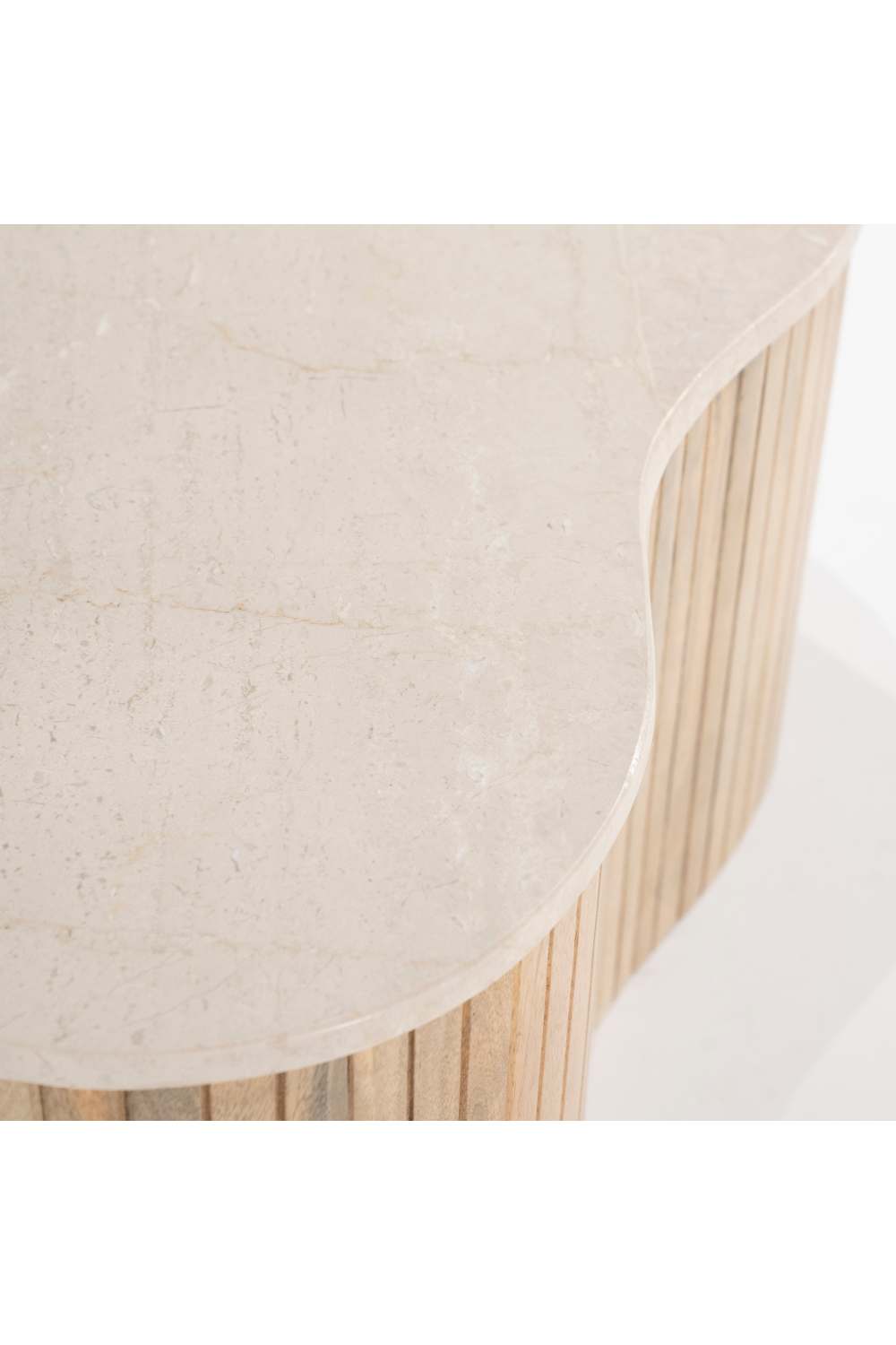 Fluted Mango Coffee Table S | Eleonora Kira | OROA.com